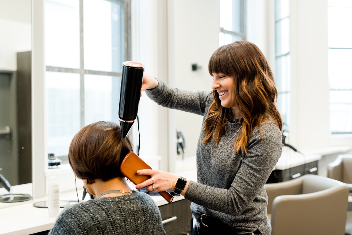 Kỹ thuật balayage là gì, phân biệt highlight, ombre, sombre tại salon chuyên nghiệp