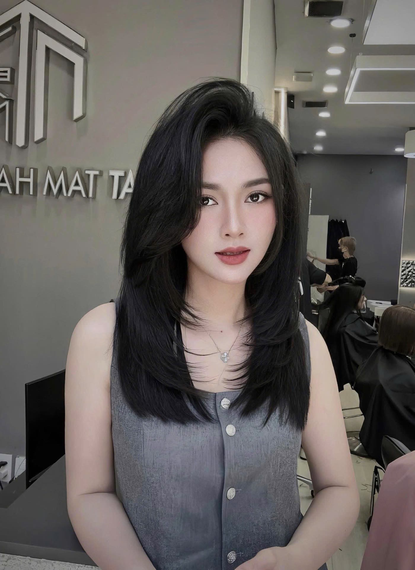 Tóc Layer Cho Tóc Mỏng: 5 Kỹ Thuật Stylist Hàn