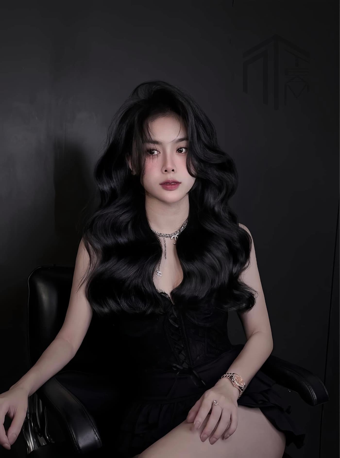 English speaking hair salon Hanoi, professional hair care station at Nhat Tam