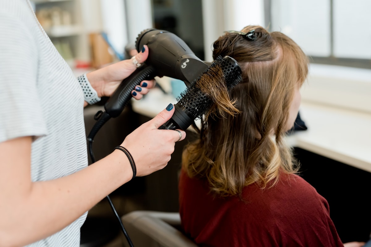 Tóc sóng nước lớn 2026 phong cách Hàn Quốc, uốn lơi mềm mại chuẩn salon Hàn