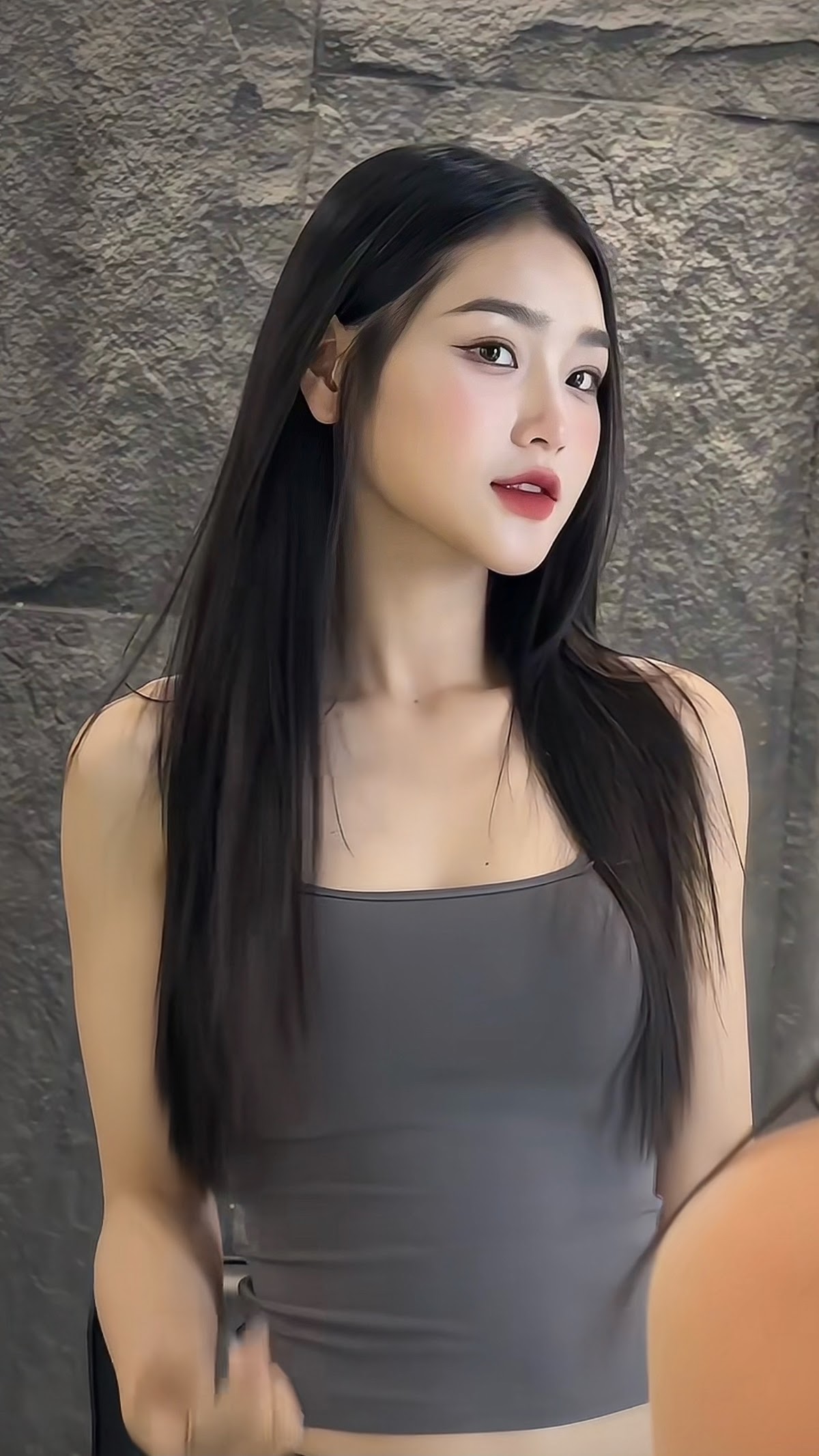 Diễn viên Cù Thị Trà tại Nhật Tâm Hair Salon