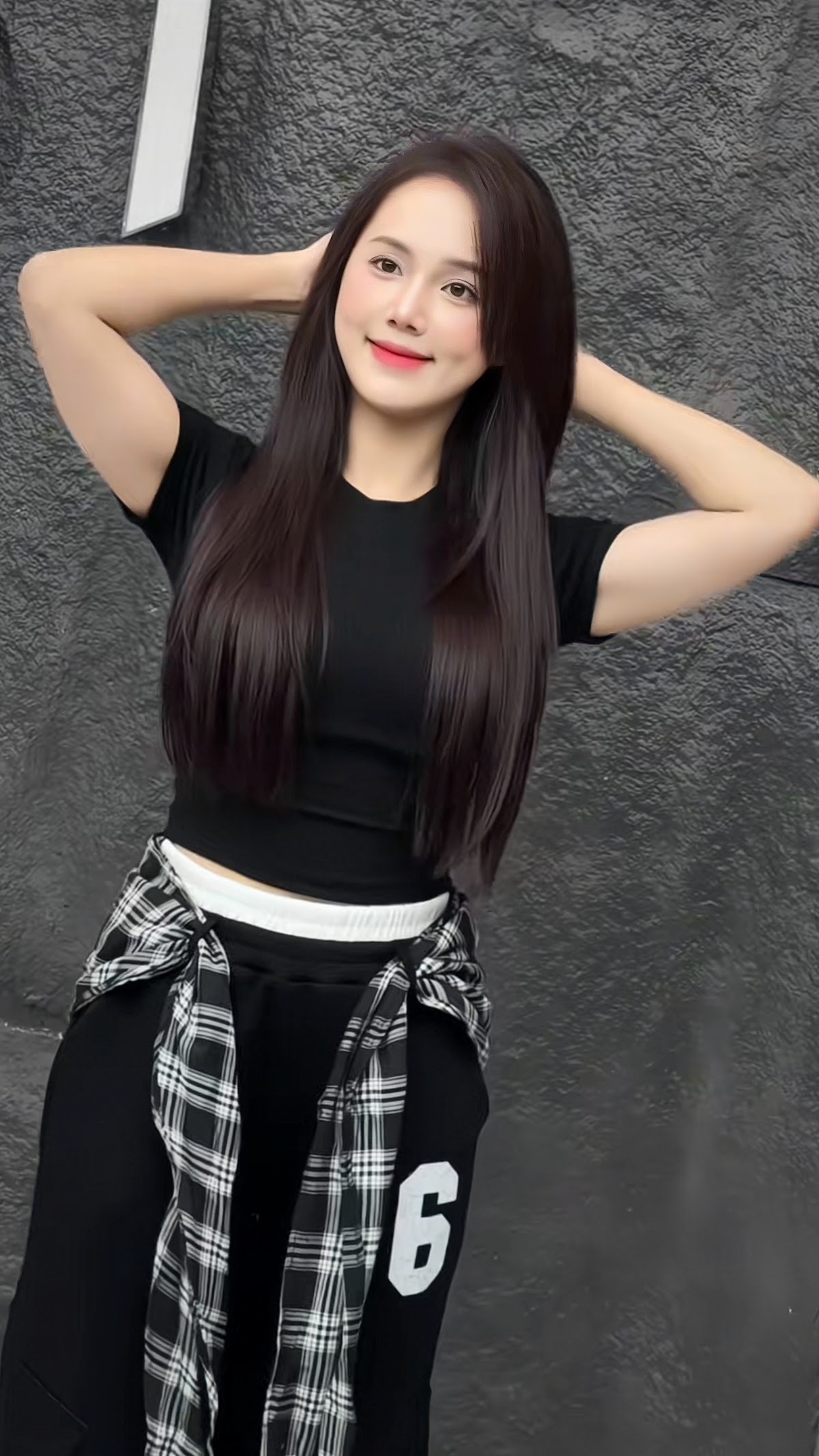 Khách hàng làm tóc tại Nhật Tâm Hair Salon