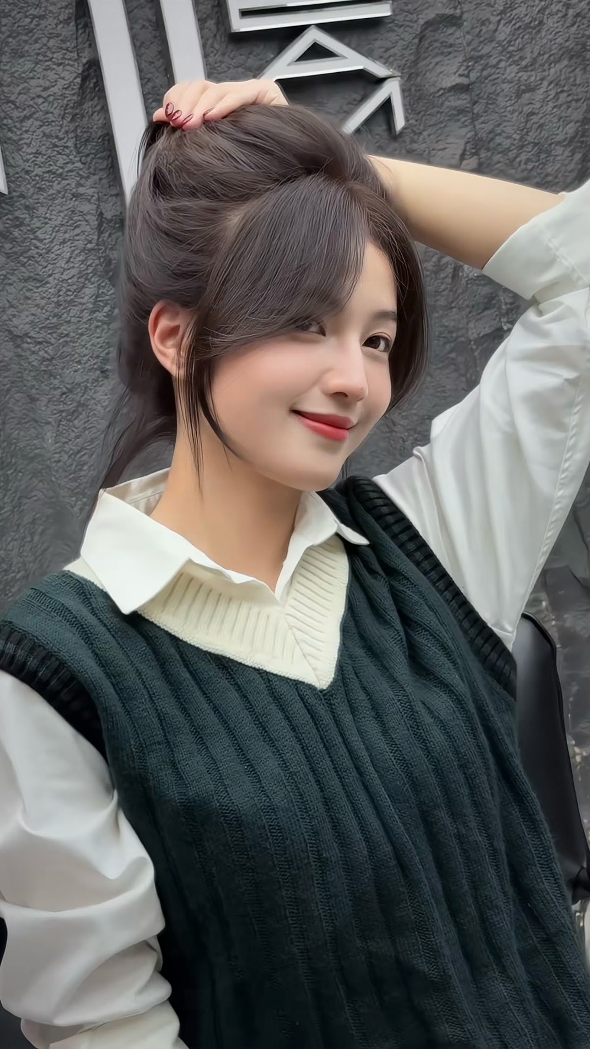 Khách hàng làm tóc tại Nhật Tâm Hair Salon