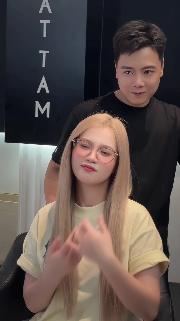 Kết quả phục hồi tóc hư tổn giúp tóc mềm mượt hơn tại Nhật Tâm Hair Salon