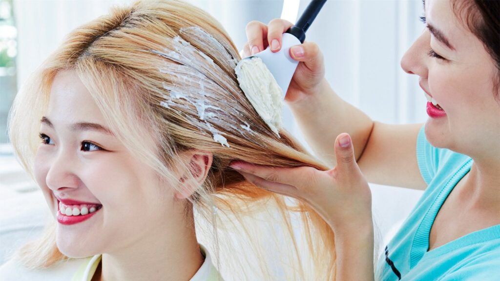 Tẩy Tóc Xong Tóc Khô Xơ: Salon Hướng Dẫn Cách Chăm Sóc Và Chọn Dầu Gội Đúng