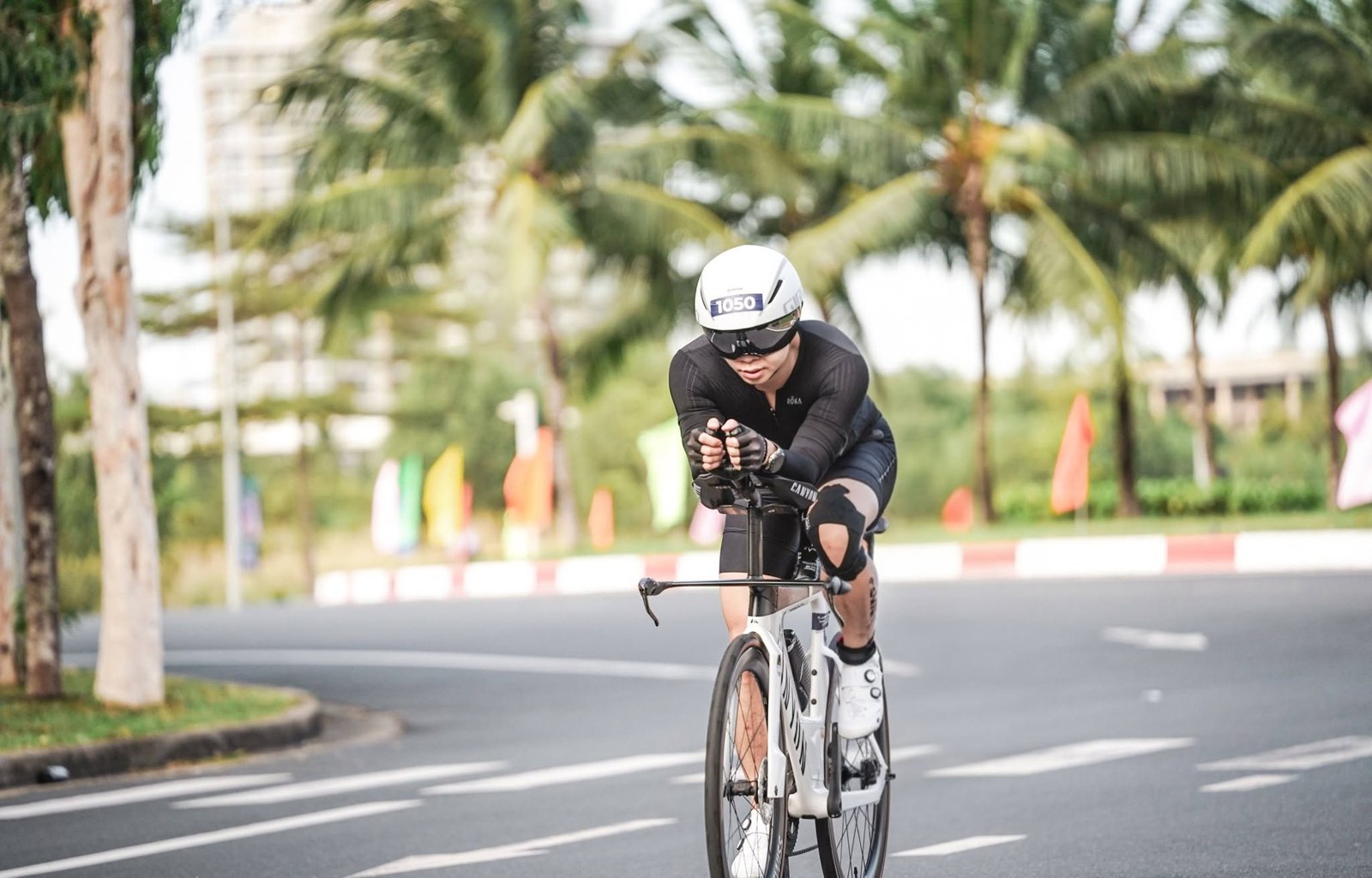 Phạm Nhật Tâm trên chặng đạp xe Ironman 70.3 Đà Nẵng
