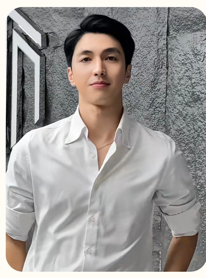 Vietnamese actor Binh An in a white shirt with a side part haircut done at Nhat Tam Hair Salon in Hanoi